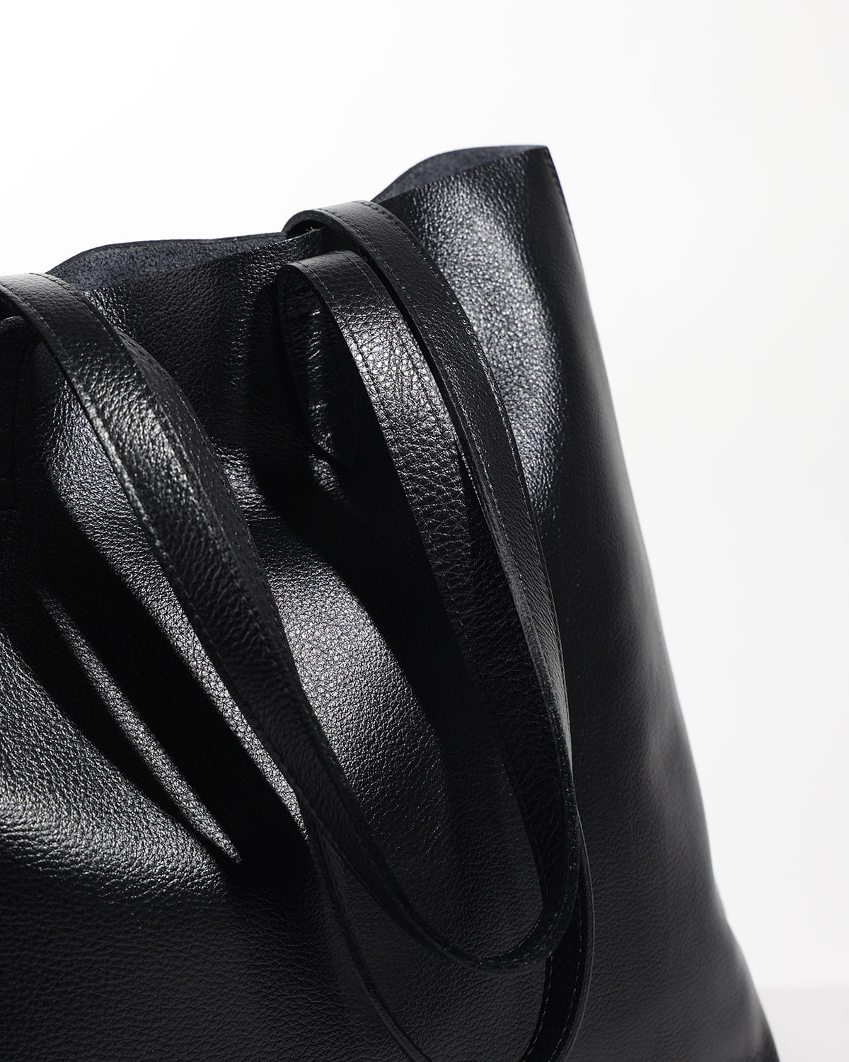 BRUNA Tote torba Rich Black