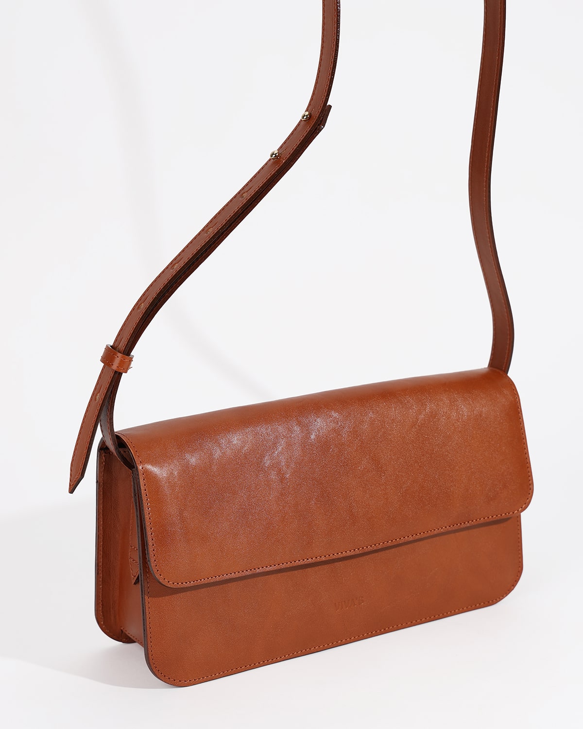 CAMILLE Dark Caramel