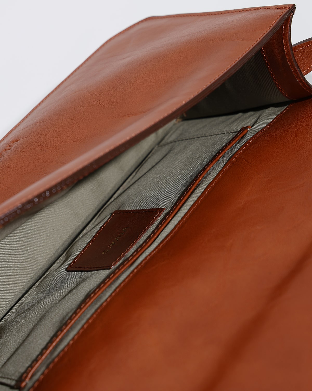 CAMILLE Dark Caramel