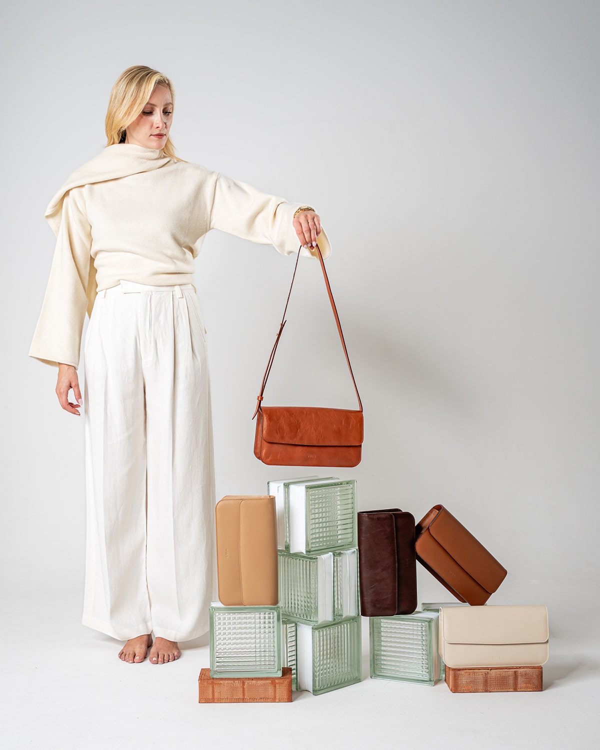 CAMILLE Dark Caramel