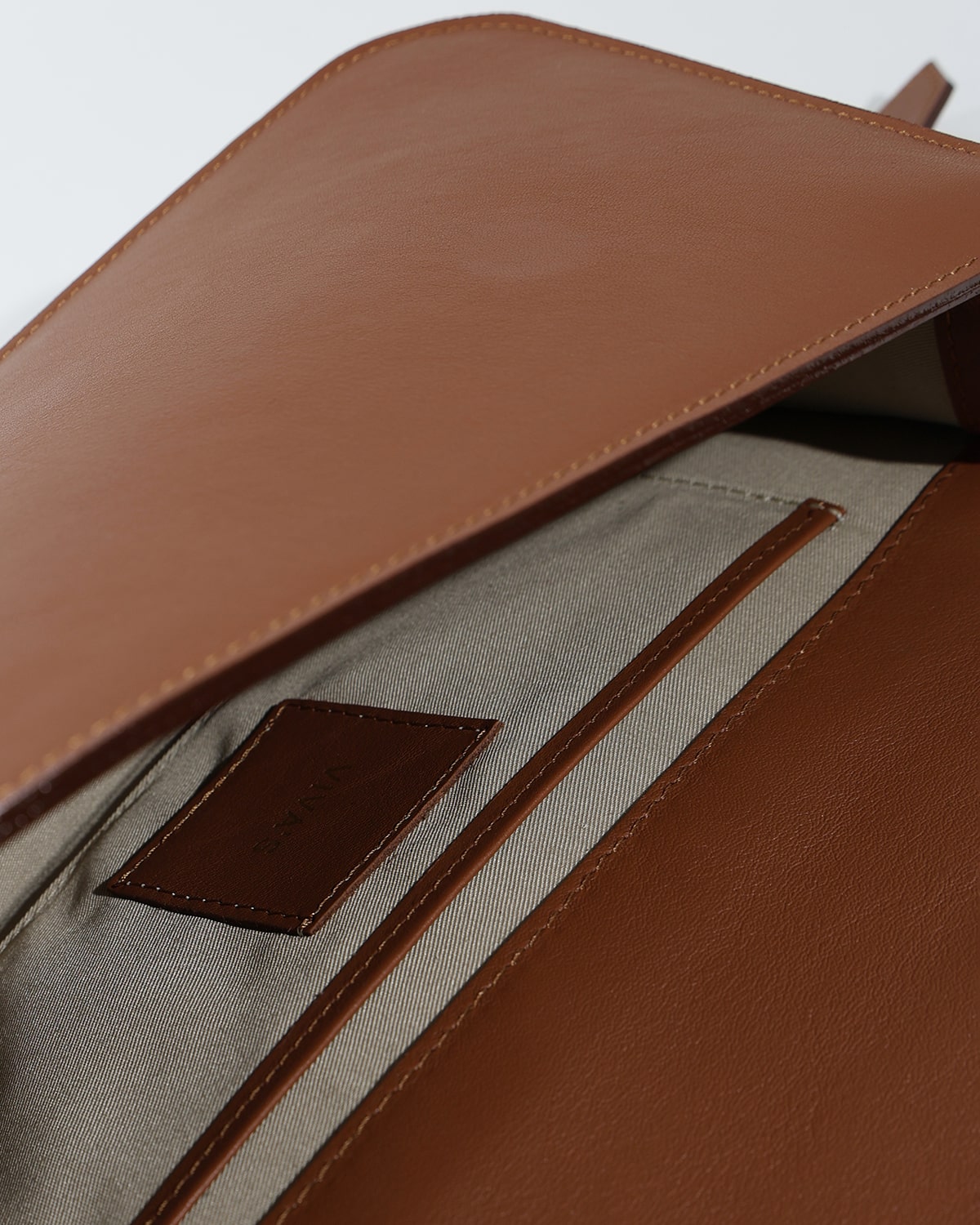 CAMILLE Dark Caramel Matte