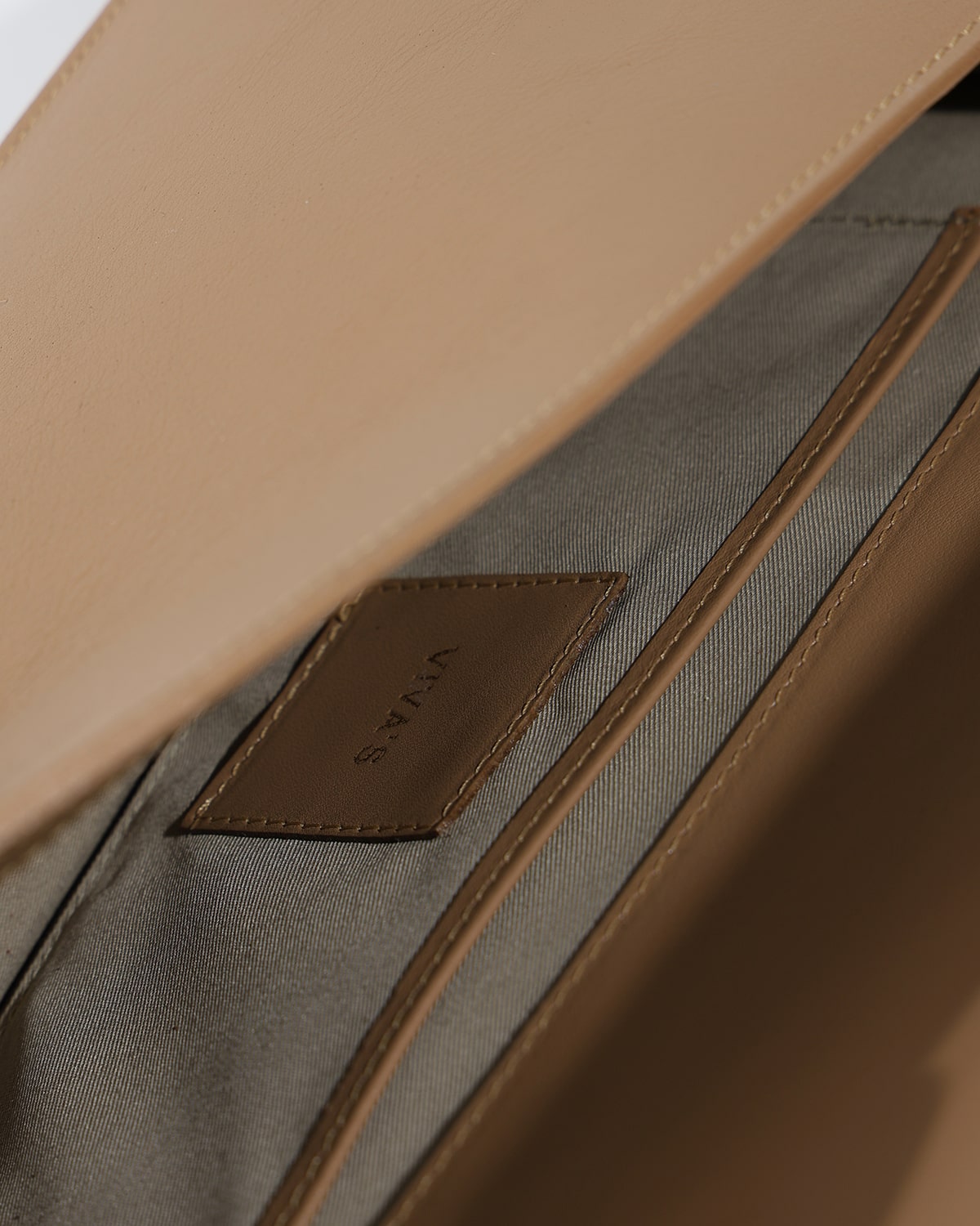 CAMILLE Oat Milk Matte