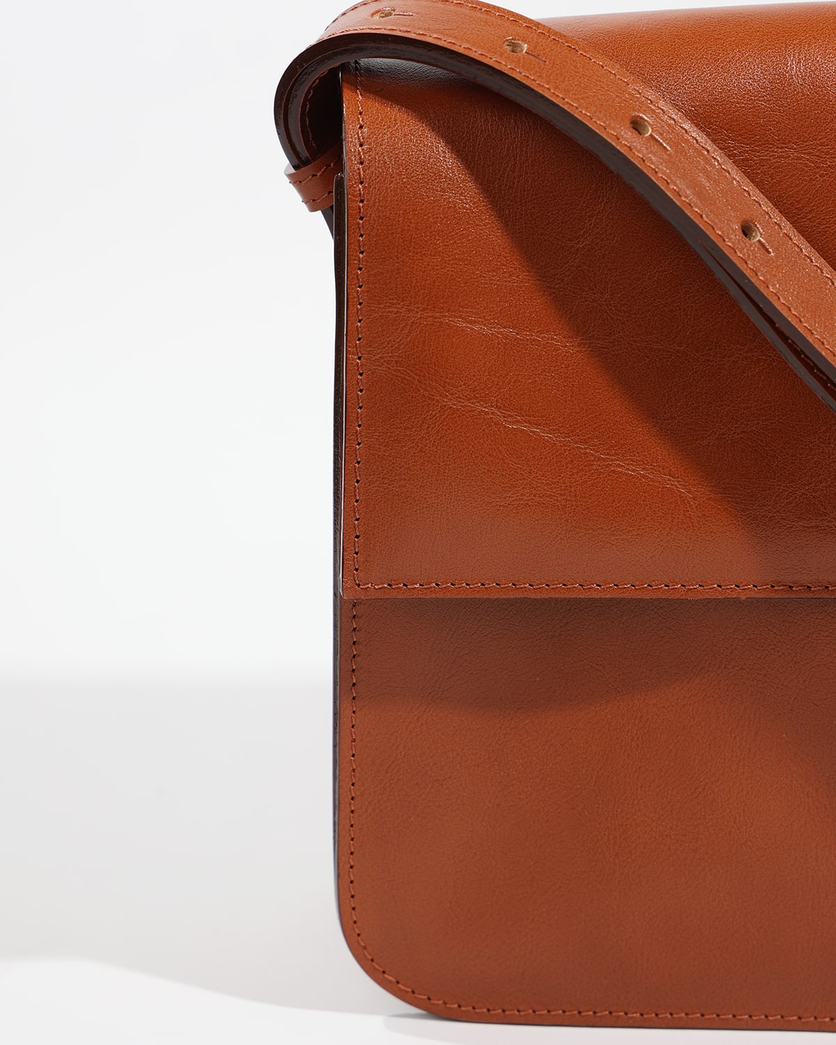 IRMA Crossbody torba Dark Caramel