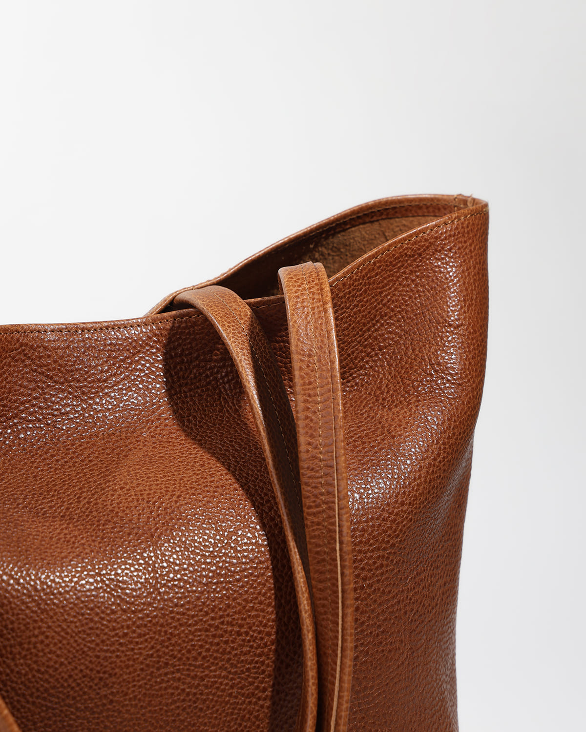 KARLA elegantna poslovna torba Dark Caramel