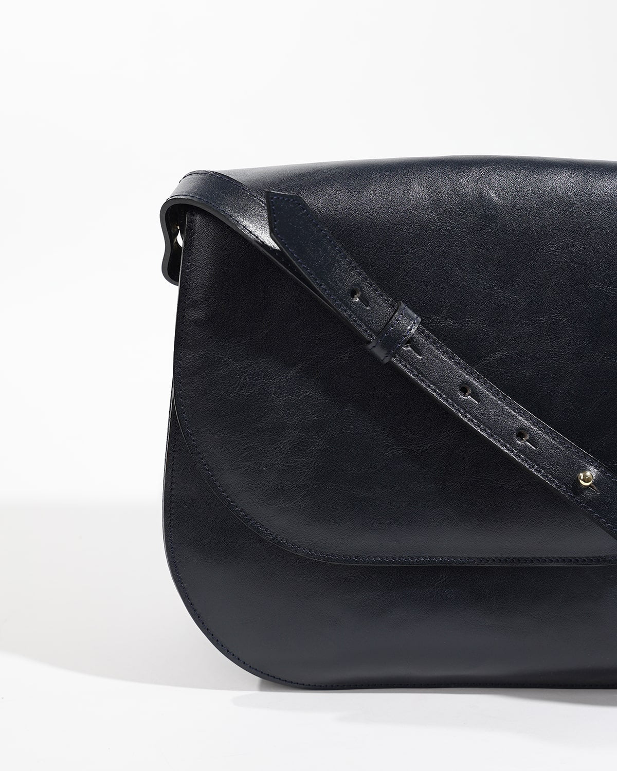 MARA Half Moon Bag Deep Navy