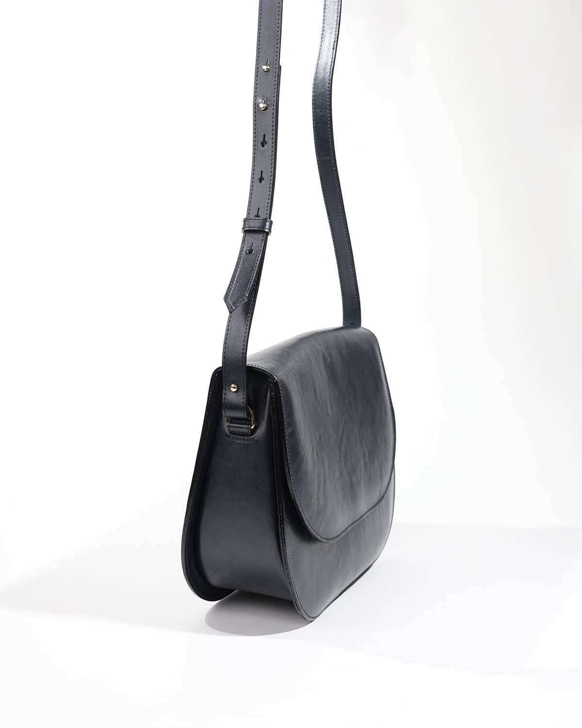 MARA Half Moon Bag Deep Navy