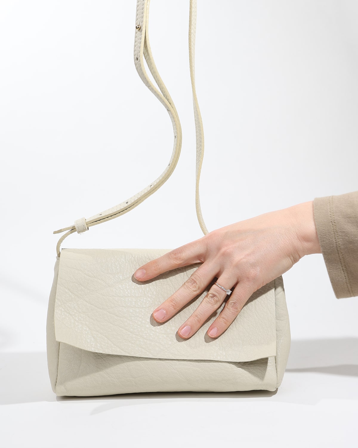 PINA Mini torba Cream