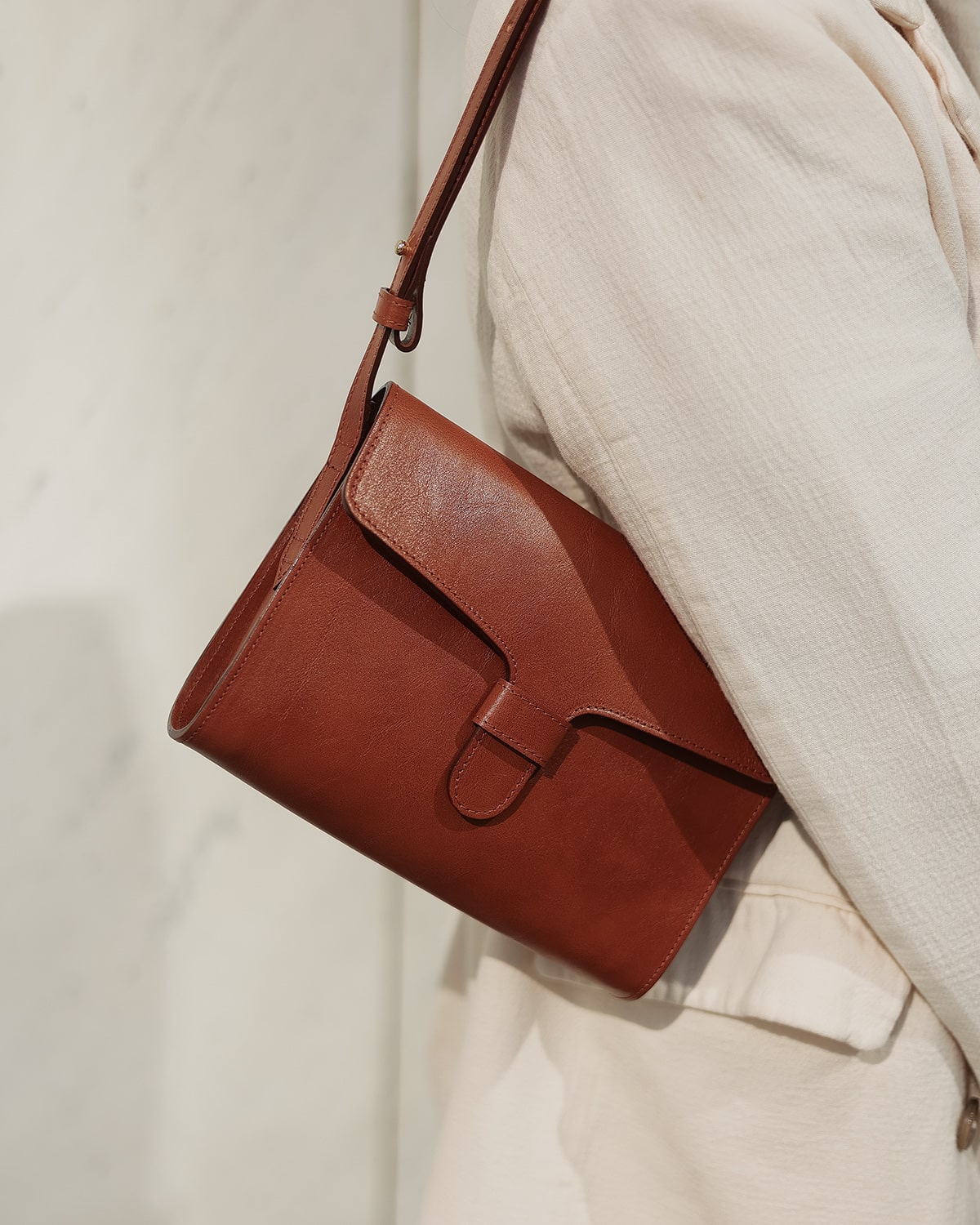 IVANA Mini torba Dark Caramel