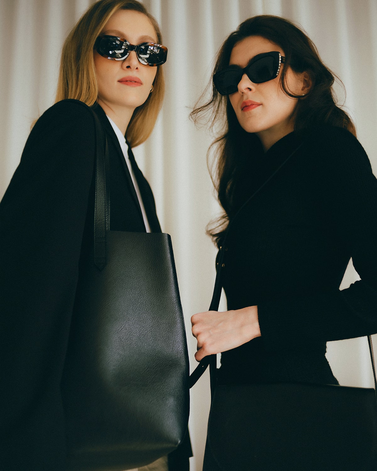 BRUNA Tote torba Rich Black