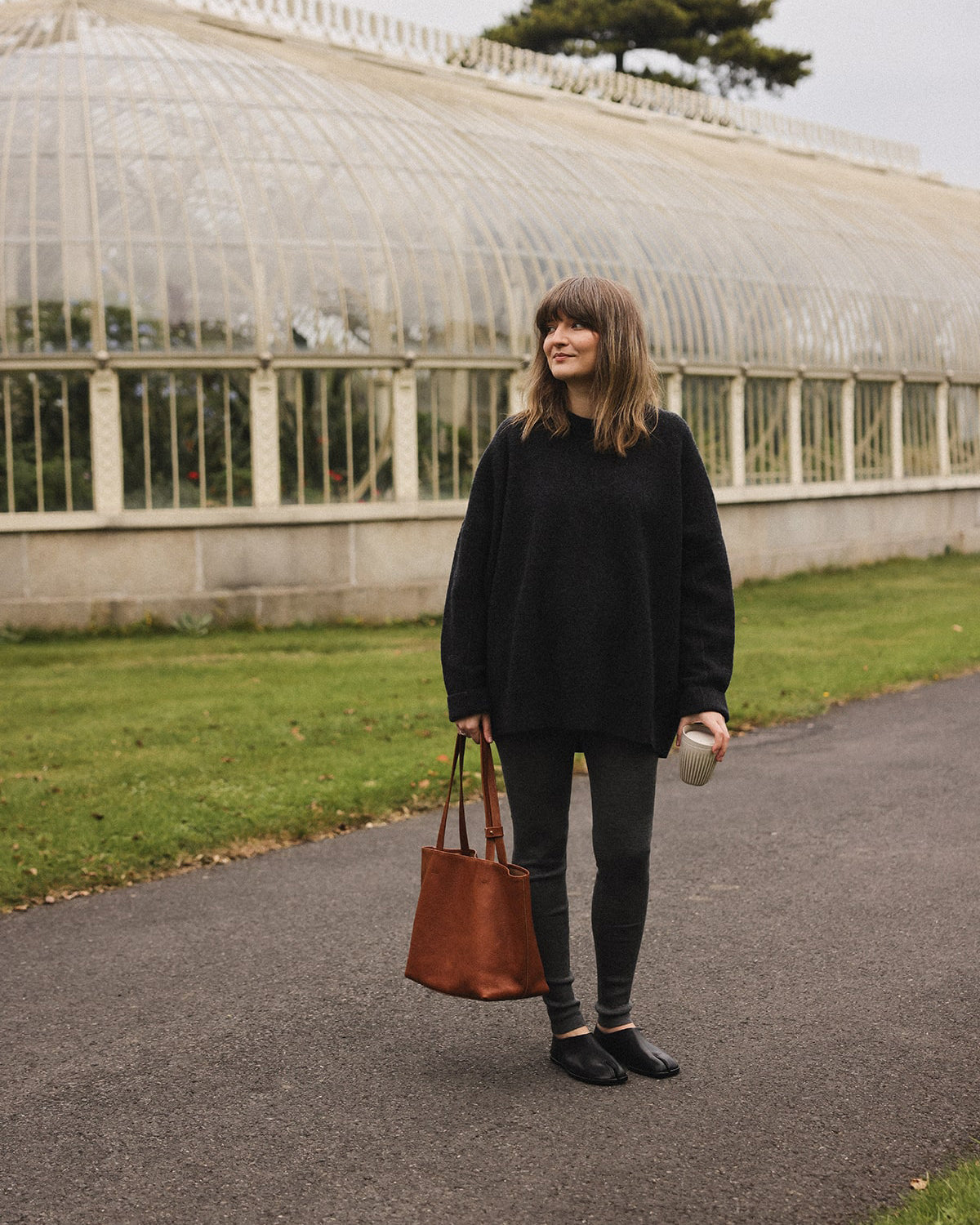 KARLA elegantna poslovna torba Dark Caramel