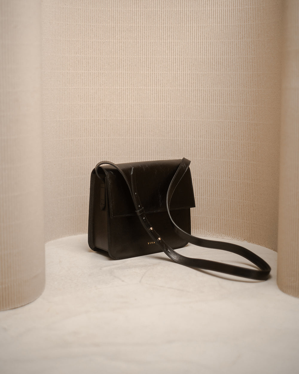 IRMA Crossbody torba Rich Black
