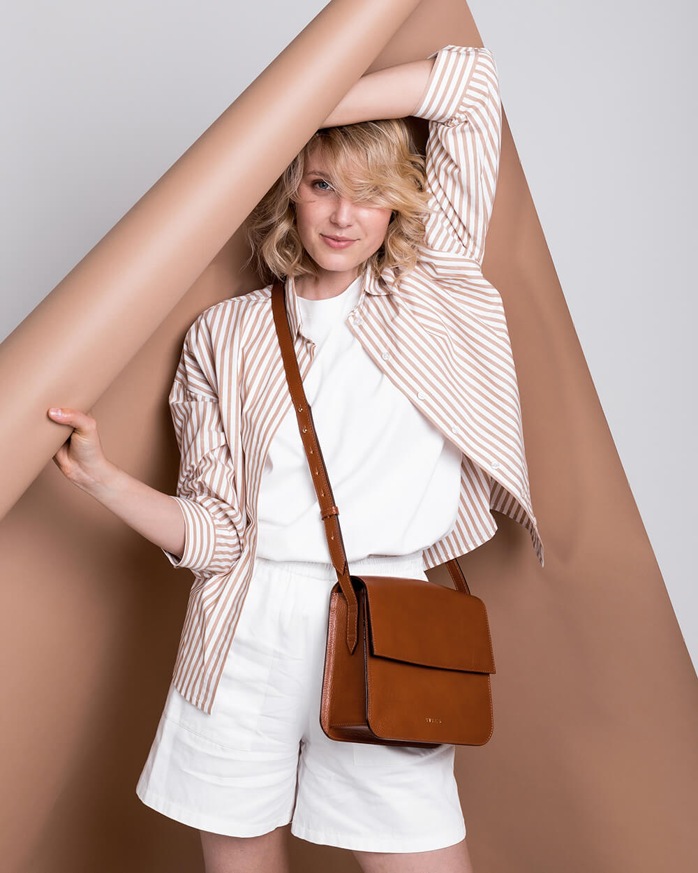 IRMA Crossbody torba Dark Caramel