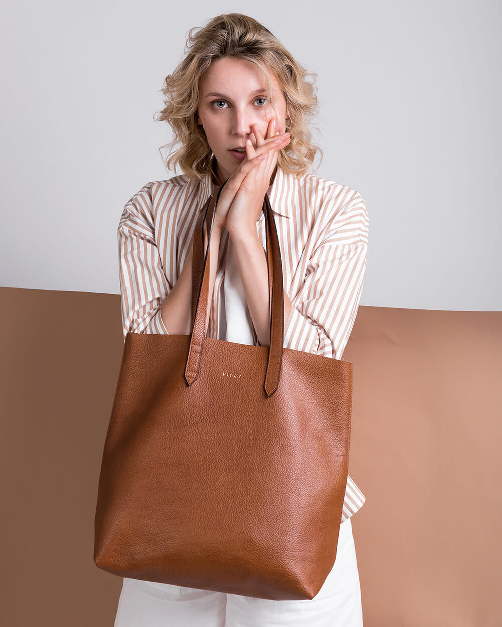 BRUNA Tote torba Dark Caramel