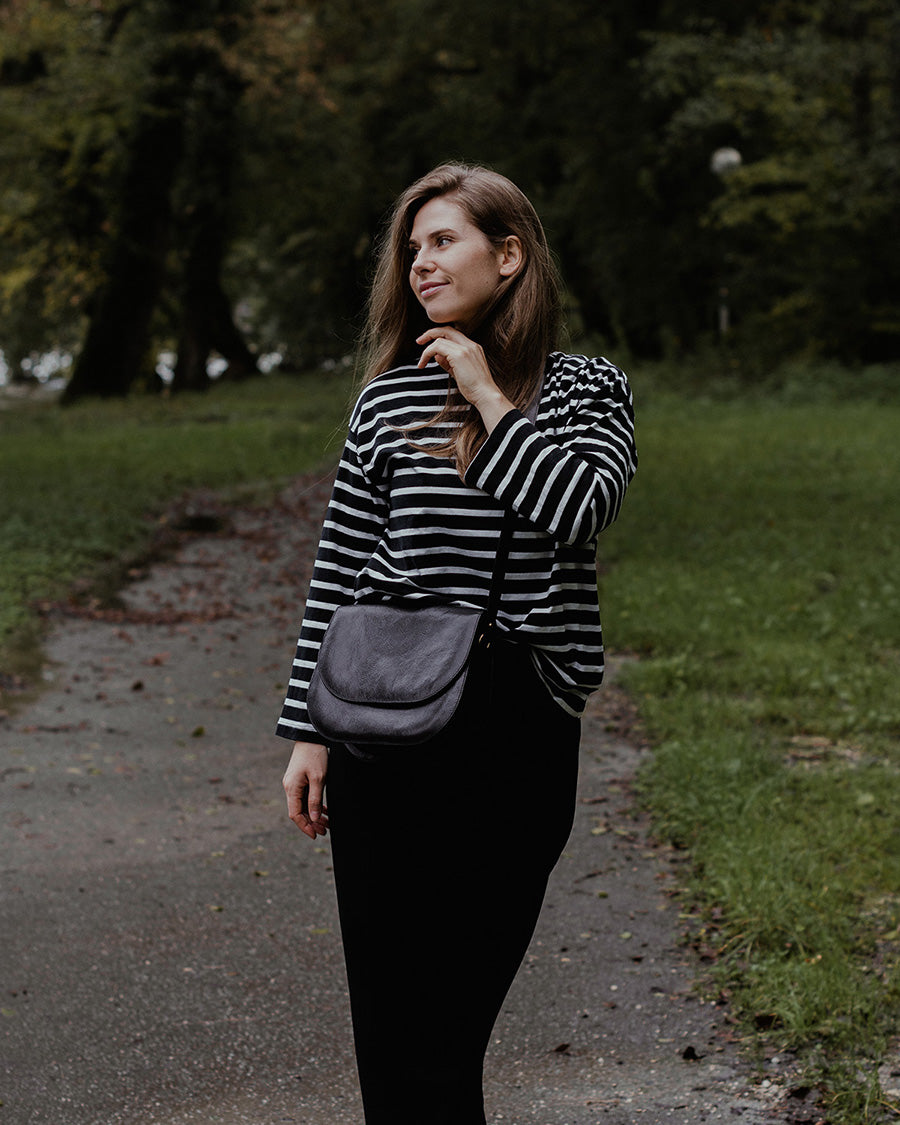 MARA Half Moon torba Rich Black