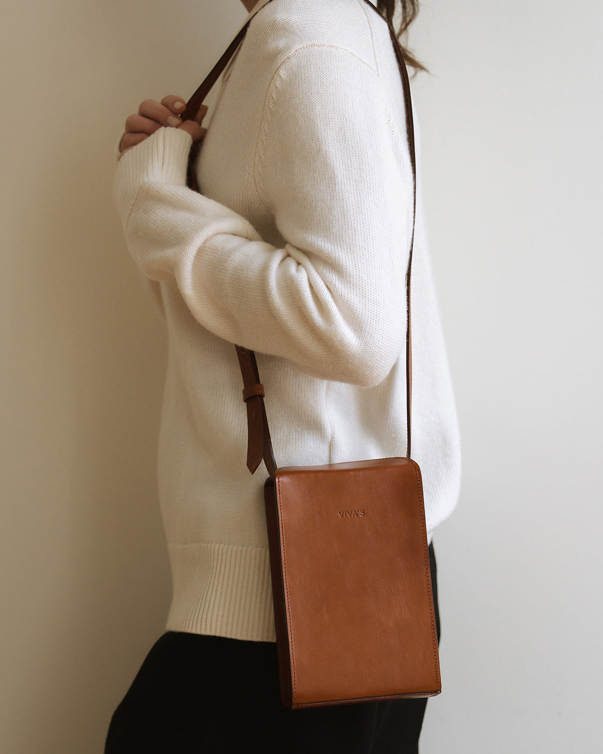 ELENA Phone Bag Dark Caramel