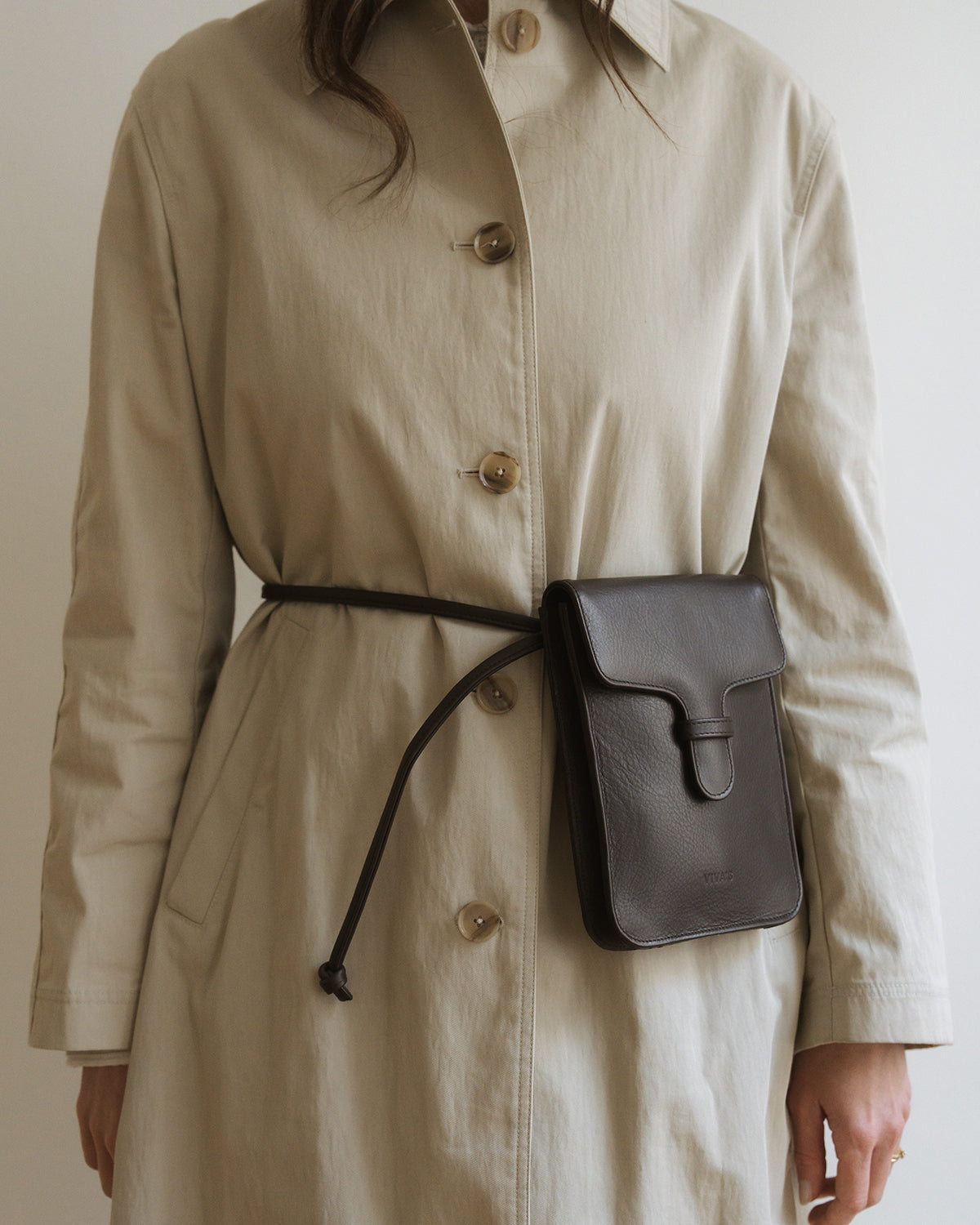 LAURA Phone Bag Espresso