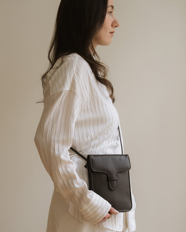 LAURA Phone Bag Espresso
