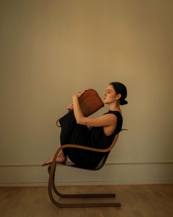 MARA Half Moon Bag Dark Caramel