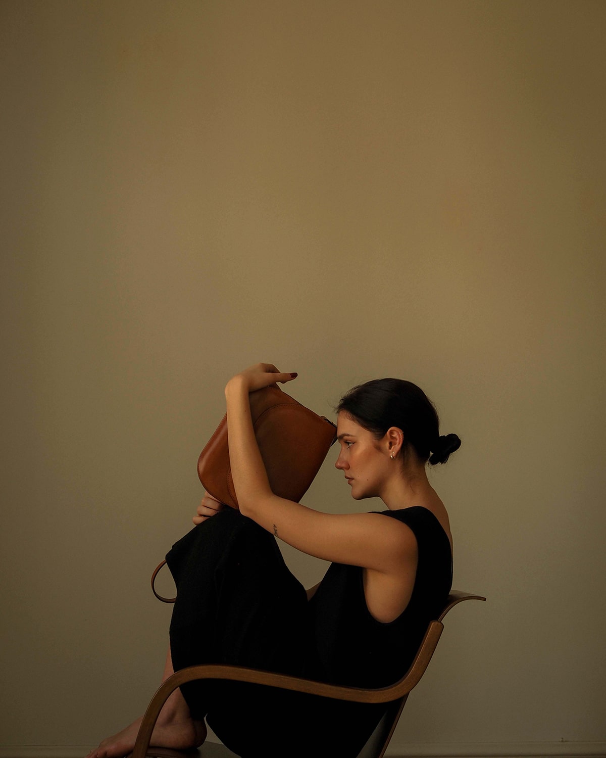 MARA Half Moon Bag Dark Caramel