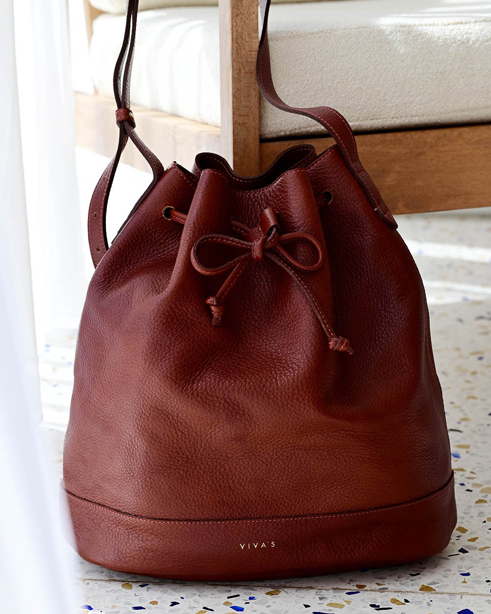 BUCKET BAG whiskey