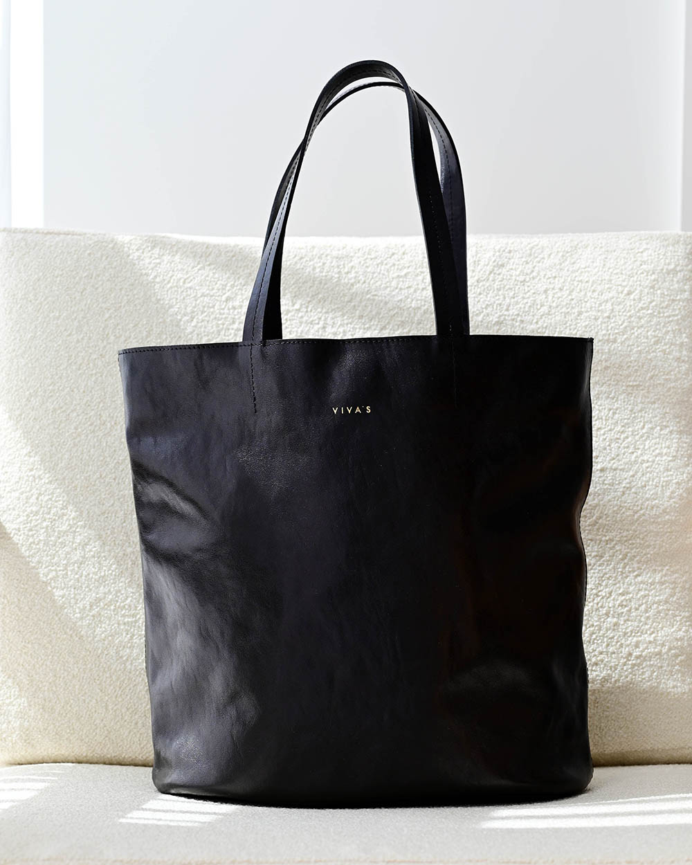 ROUND BUCKET BAG black