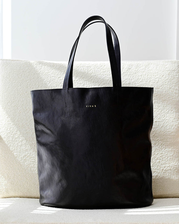 ROUND BUCKET BAG black
